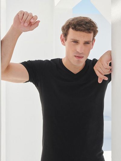 Men's Feel Good Stretch V Neck T-Shirt