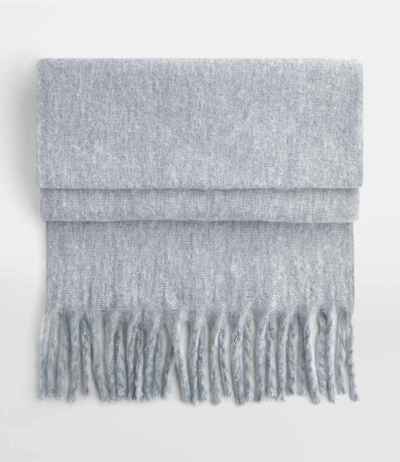 Beechfield Fluffy Scarf
